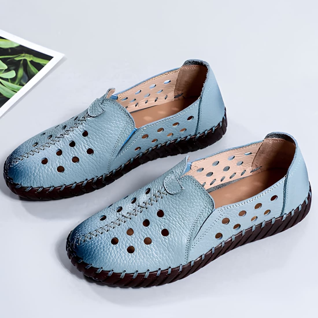 Chaussures orthopédiques femme en similicuir souple – Image 3