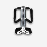Corset orthopédique noir avec armature métallique verticale, sur fond neutre.