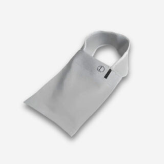 Chaussettes orthopédiques soutien voûte plantaire de couleur grise avec un élastique de maintien à l'arrière. Sur fond uni clair.